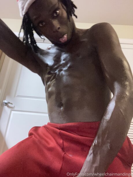 Foto di nudo di fuga di OnlyFans di Wheelchairmandingo