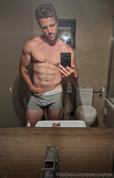 Foto di nudo di fuga di OnlyFans di Qweriusshow