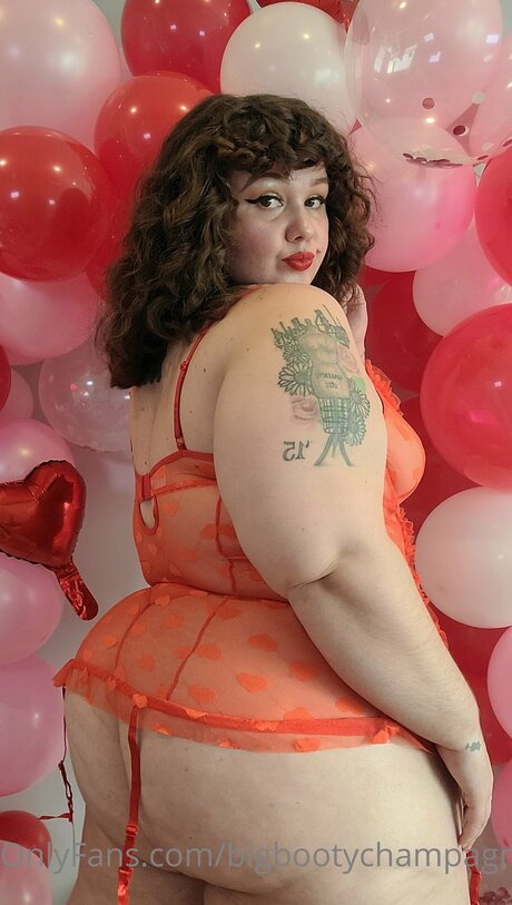 Bigbootychampagne