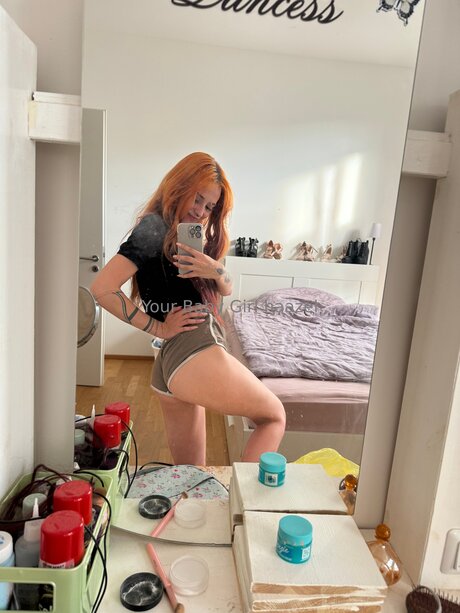 Foto di nudo di fuga di OnlyFans di Lisaahaazel