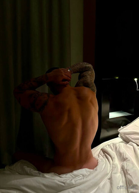 Foto di nudo di fuga di OnlyFans di Officialjt