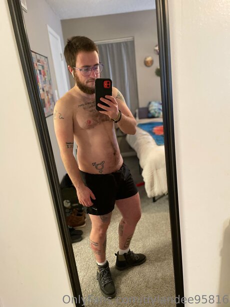 Foto di nudo di fuga di OnlyFans di Dylandixon