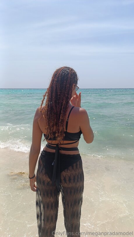 Foto di nudo di fuga di OnlyFans di Meganpradamodel