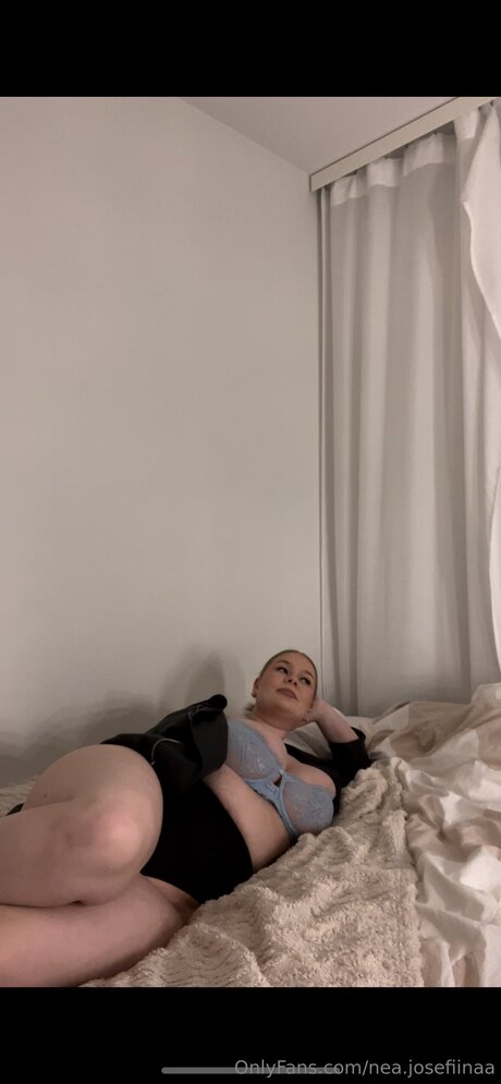 Foto di nudo di fuga di OnlyFans di Nea Josefiinaa