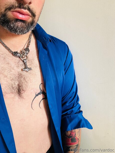 Foto di nudo di fuga di OnlyFans di Vardoc