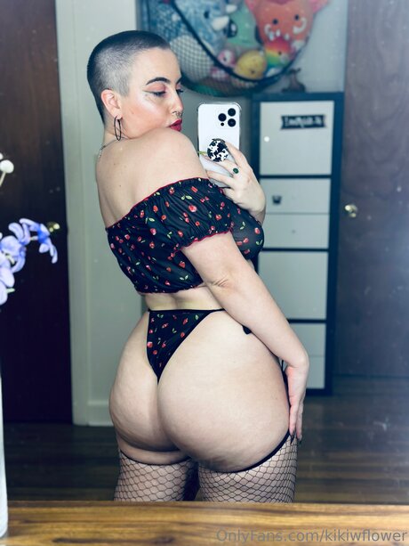Kikiwflower