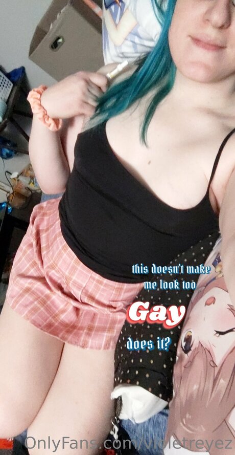 Foto di nudo di fuga di OnlyFans di Violetreyez