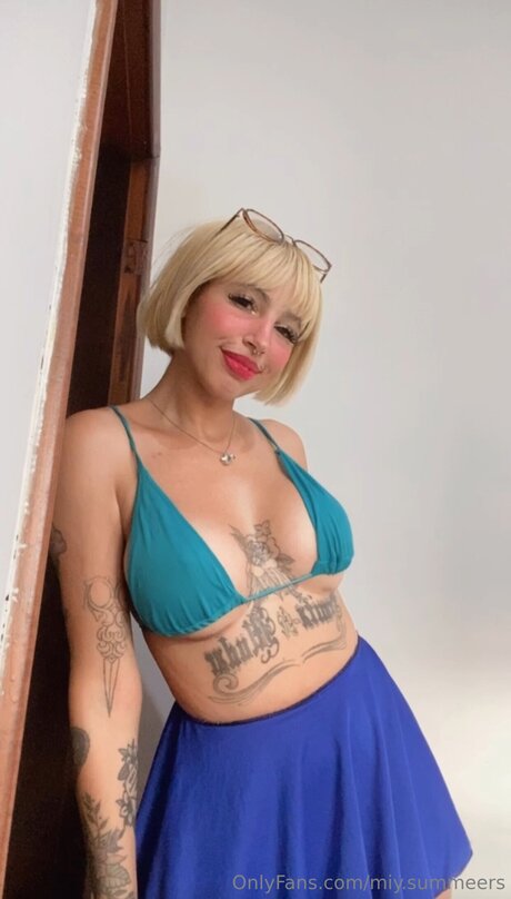 Foto di nudo di fuga di OnlyFans di Miy Summeers