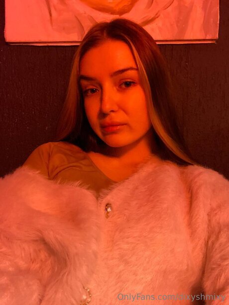 Foto di nudo di fuga di OnlyFans di Dixyshmixy