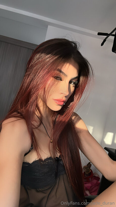 Foto di nudo di fuga di OnlyFans di Jade Duran