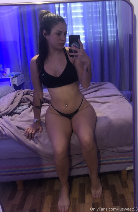Foto di nudo di fuga di OnlyFans di Lusweet98