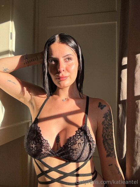 Foto di nudo di fuga di OnlyFans di Katieantel