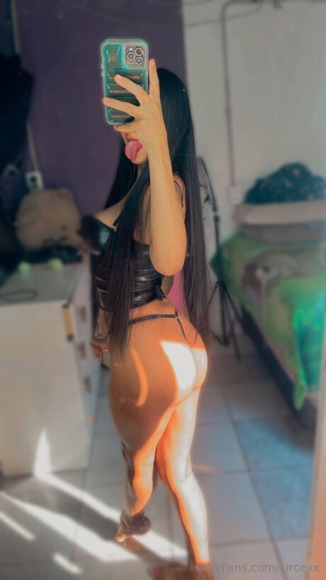 Foto di nudo di fuga di OnlyFans di Circexx