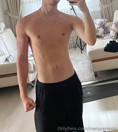 Foto di nudo di fuga di OnlyFans di Marquemoon