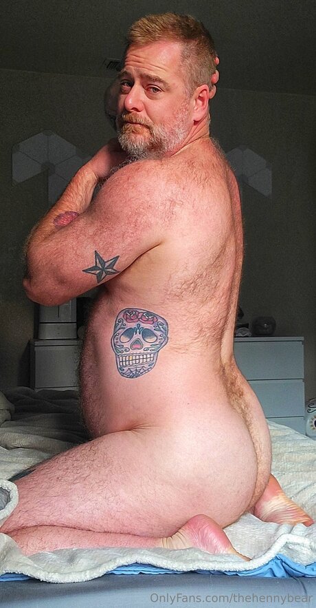 Foto di nudo di fuga di OnlyFans di Thehennybear