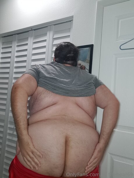 Foto di nudo di fuga di OnlyFans di Lu Thebear69