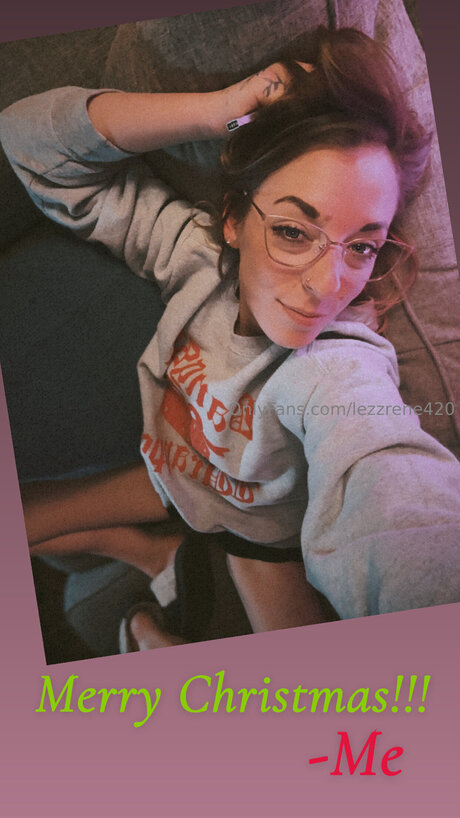 Foto di nudo di fuga di OnlyFans di Lezzrene420