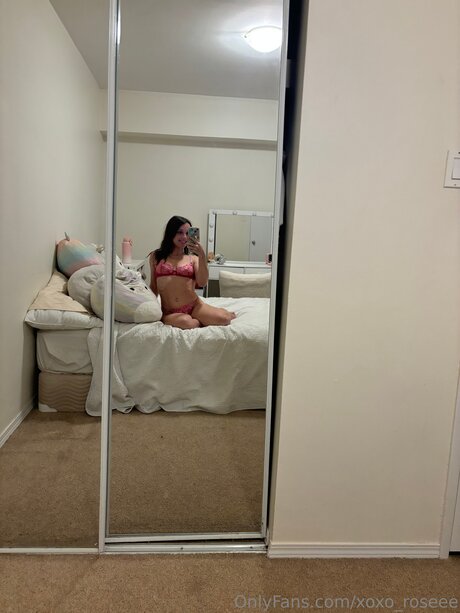 Foto di nudo di fuga di OnlyFans di Xoxo Roseee