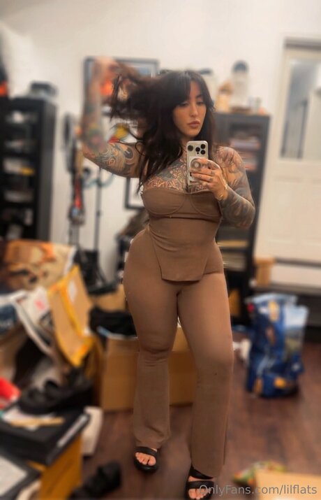 Foto di nudo di fuga di OnlyFans di Lilflats