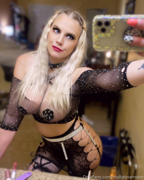Mollyrosemoon