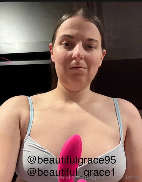 Foto di nudo di fuga di OnlyFans di Peachy Chulafree