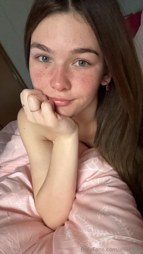 Foto di nudo di fuga di OnlyFans di Aliii1123