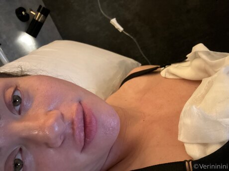 Foto di nudo di fuga di OnlyFans di Verini