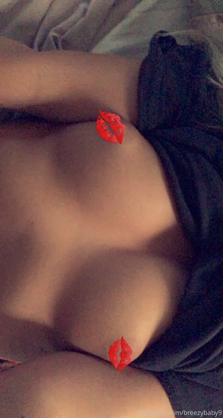 Foto di nudo di fuga di OnlyFans di Brooke Suits