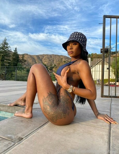 Foto di nudo di fuga di OnlyFans di Shay Brown