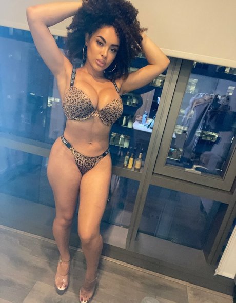 Mya Lashaun
