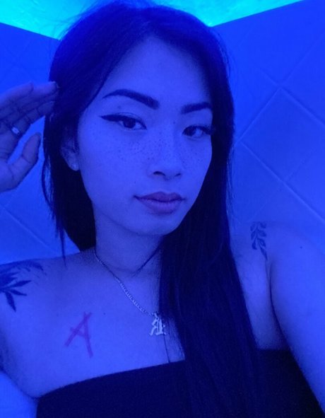 Foto di nudo di fuga di OnlyFans di Asianninavip