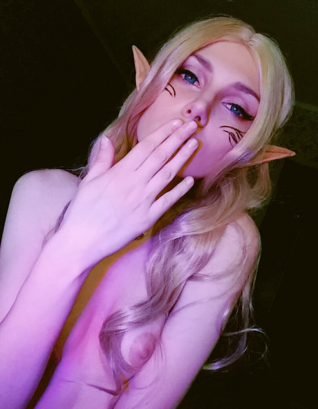 Foto di nudo di fuga di OnlyFans di Aoi Hanna
