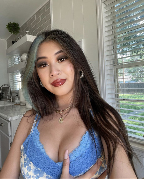 Foto di nudo di fuga di OnlyFans di Bbynayomi
