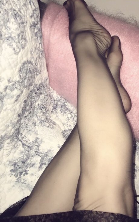 Foto di nudo di fuga di OnlyFans di Rita Faltoyano