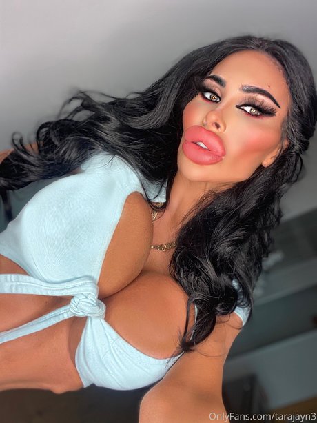 Foto di nudo di fuga di OnlyFans di Tarajayn3