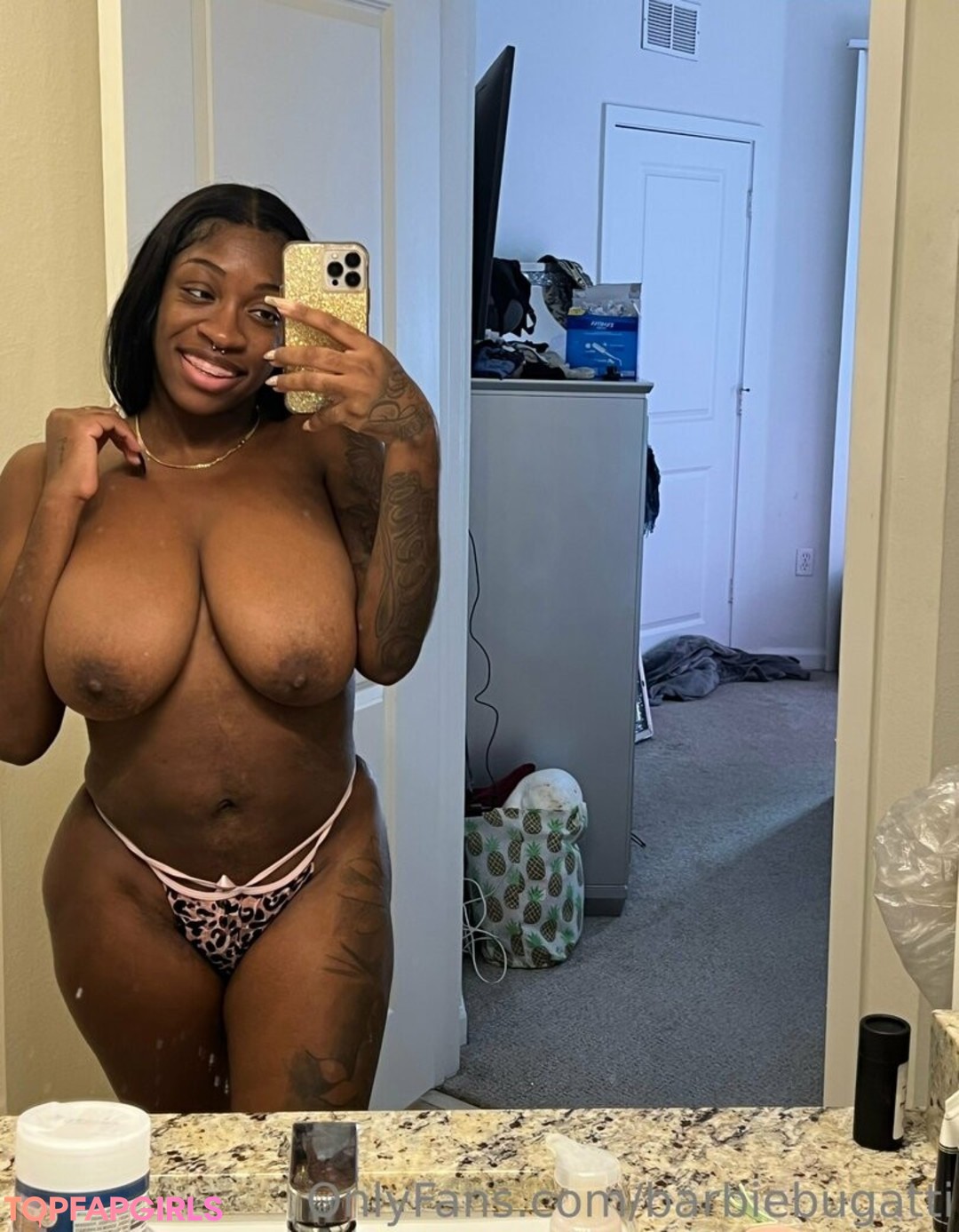 Foto di nudo di fuga di OnlyFans di Barbie Bugatti #1603
