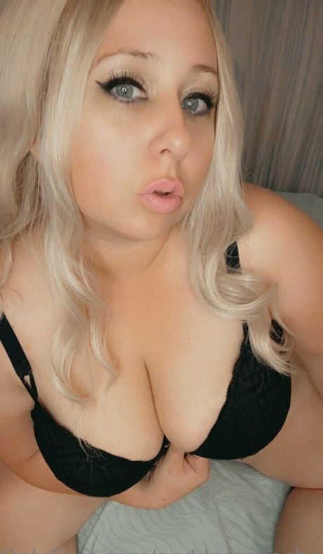 Goddess Peaches