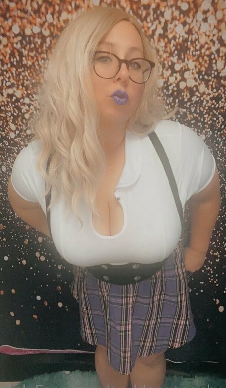 Goddess Peaches