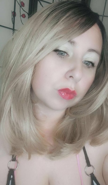 Goddess Peaches