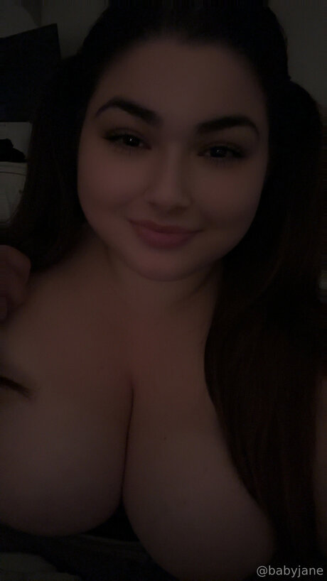 Foto di nudo di fuga di OnlyFans di Plussizedlittle