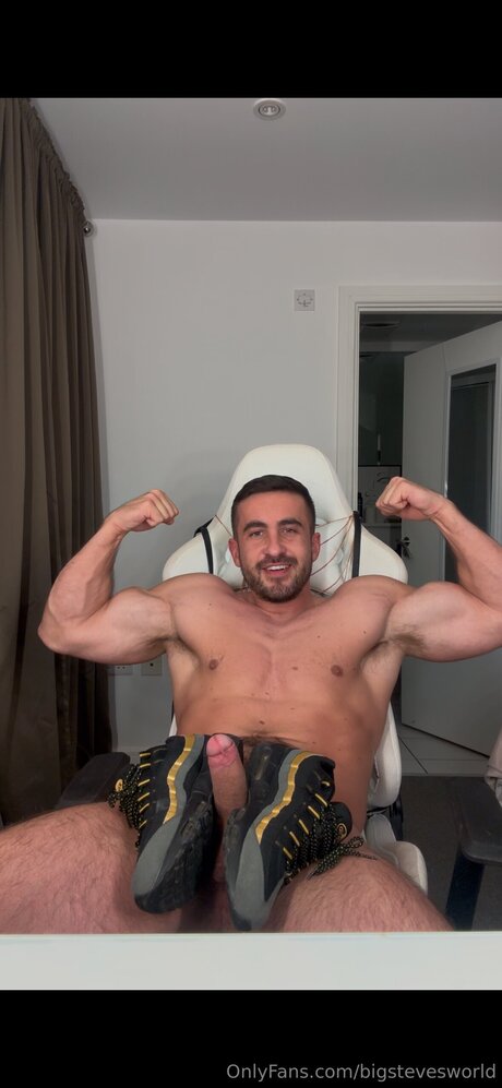 Foto di nudo di fuga di OnlyFans di Bigstevesworld