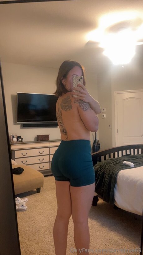 Foto di nudo di fuga di OnlyFans di Starrelove69