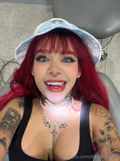 Foto di nudo di fuga di OnlyFans di Ellaxblair