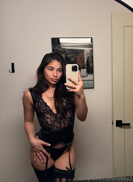 Foto di nudo di fuga di OnlyFans di Nybby2