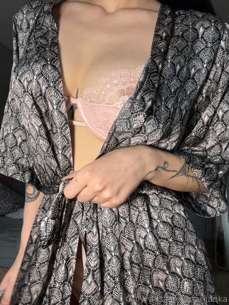 Foto di nudo di fuga di OnlyFans di Marijanka