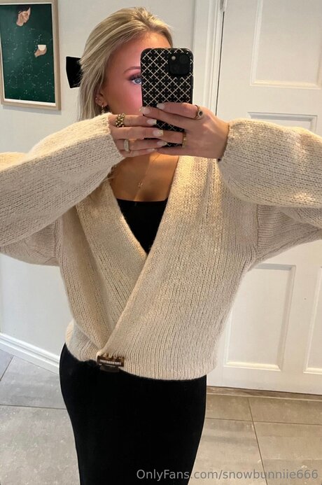 Foto di nudo di fuga di OnlyFans di Snowbunniie666