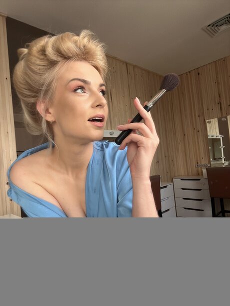 Foto di nudo di fuga di OnlyFans di Dream Olivia Blair