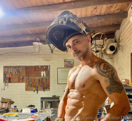 Foto di nudo di fuga di OnlyFans di Welder1978