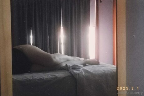 Foto di nudo di fuga di OnlyFans di Ladyraspberry