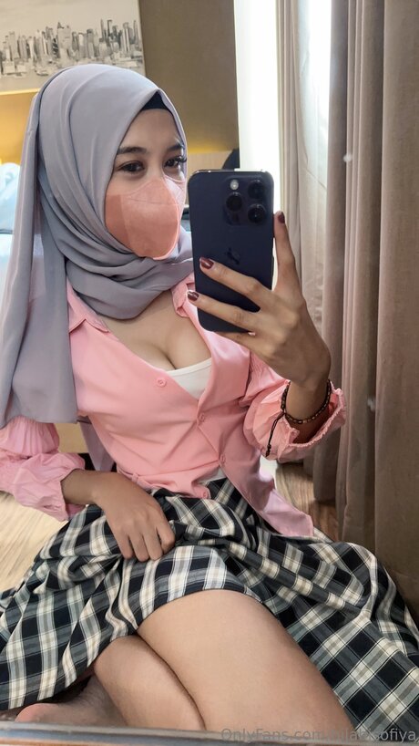 Foto di nudo di fuga di OnlyFans di Hijabisofiya